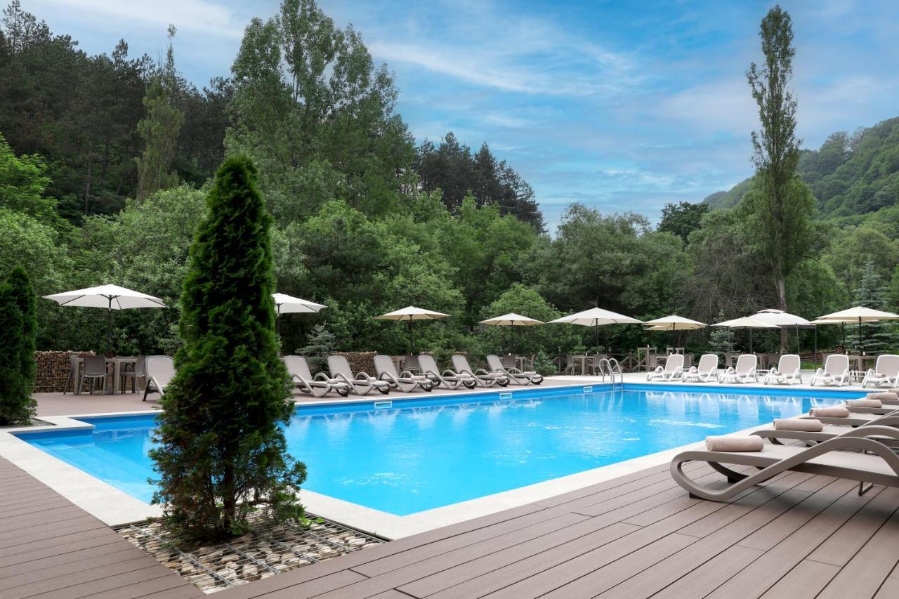 Best Western Plus Paradise Hotel Dilijan Exterior foto